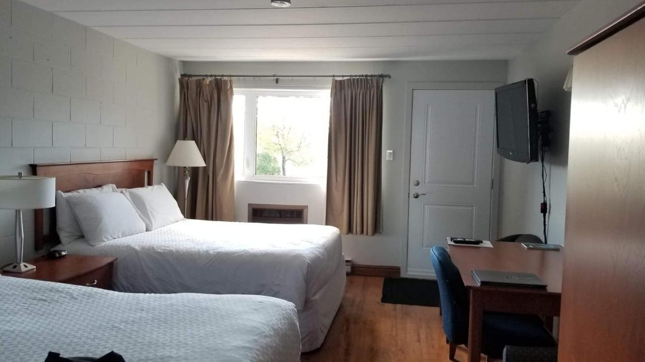 Auberge Happy Logis Lac-Etchemin Екстер'єр фото